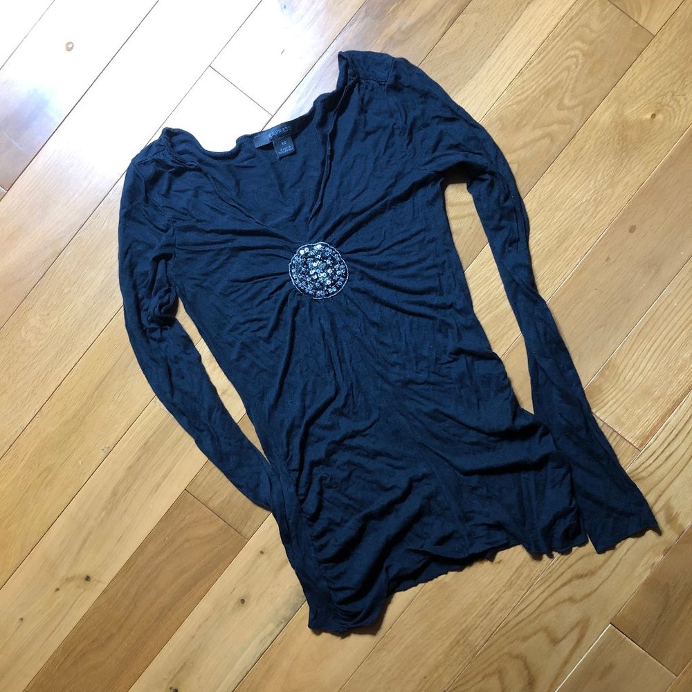 π5/$25πExpress Long Sleeve - Picture 1 of 3